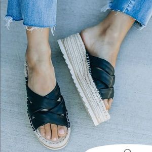 ZION WOVEN PLATFORM ESPADRILLE SANDAL - BLACK